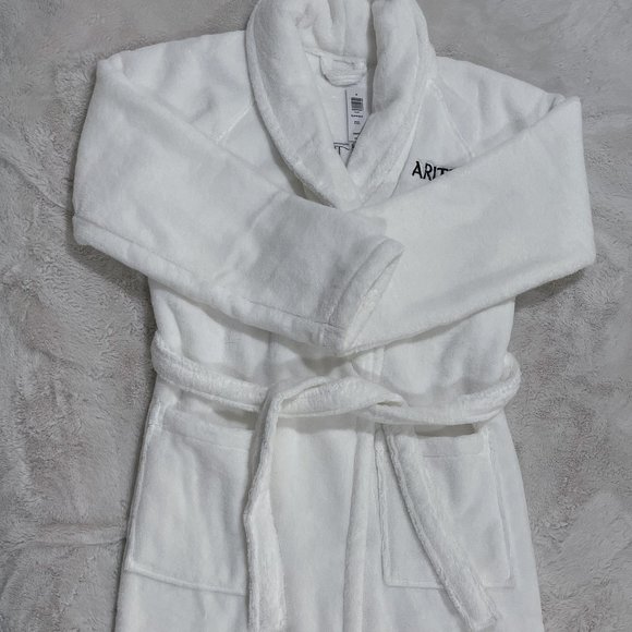 Exclusive Aritzia Bathrobe - Picture 3 of 6